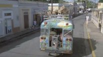 кадри з фільму Капітан Рон