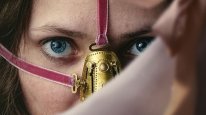 кадри з фільму Потворна Зведена Сестра