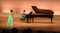 кадри з фільму Твоя квітнева брехня