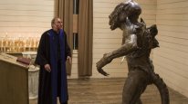 кадри з фільму Пекельні послуги дорого коштують
