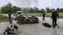 кадри з серіалу Фубар