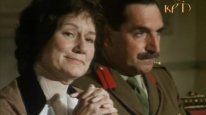 кадри з фільму Небезпечна людина. Лоуренс після Аравії
