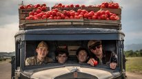 кадри з серіалу Пастка-22
