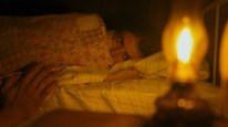 кадри з фільму Паранормальне явище: Близький родич
