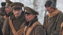 кадри з фільму Крути 1918