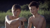 кадри з фільму Кімната 213