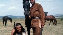 кадри з фільму Вождь Віннету і Вогняна Рука