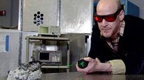 кадри з серіалу Безжальний Всесвіт з Філом Плейтом