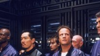 кадри з фільму Фортеця 2: Повернення