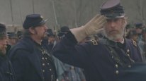 кадри з фільму Боги і генерали