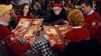кадри з серіалу Студія 30