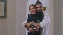 кадри з фільму Дружина за наймом