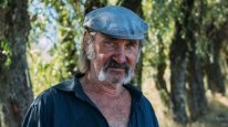 кадри з фільму Припутні