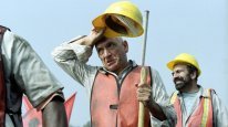 кадри з фільму Будинок з піску й туману