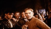 кадри з фільму Посланниця: Історія Жанни д'Арк