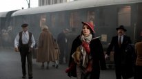 кадри з серіалу Скажи мені, хто я