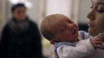 кадри з фільму Жінка в полоні
