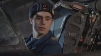 кадри з фільму Командир ескадрильї