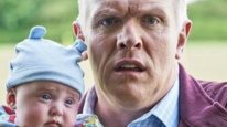 кадри з серіалу Ходяча халепа