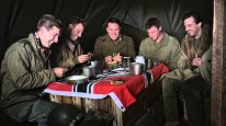 кадри з фільму Бойові свині