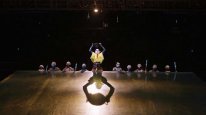 кадри з фільму Цирк дю Солей: Казковий світ