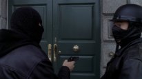 кадри з фільму Звичайний злочинець