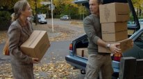 кадри з фільму Головний в домі