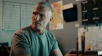 кадри з фільму Сезон зла