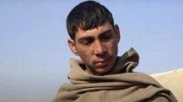 кадри з фільму Три пісні для Беназір