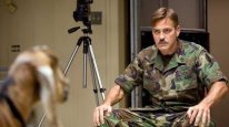 кадри з фільму Бойовий гіпноз проти кіз