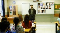 кадри з серіалу Викладач