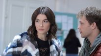 кадри з серіалу Один літр сліз