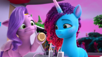 кадри з серіалу My Little Pony: Залиш свою відзнаку