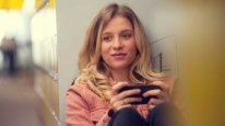 кадри з серіалу Як продавати наркотики онлайн (швидко)