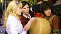 кадри з фільму Ліззі Макґвайр