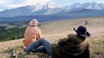 кадри з фільму Горбата гора