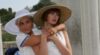 кадри з фільму Сафо. Кохання без меж