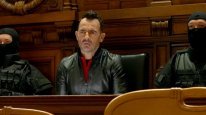 кадри з фільму 9 місяців суворого режиму