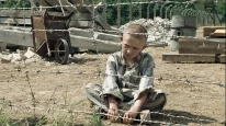 кадри з фільму Хлопчик в смугастій піжамі