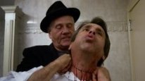 кадри з фільму Смійся, вбивце, смійся
