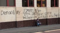 кадри з фільму Я, Деніел Блейк