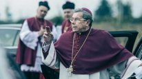 кадри з фільму Клір / Духовенство