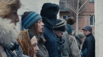 кадри з фільму Донбас