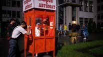 кадри з фільму Будинок «Слово»