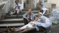кадри з фільму Я обслуговував англійського короля