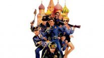 кадри з фільму Поліцейська академія 7: В Москві