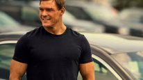 кадри з серіалу Джек Річер
