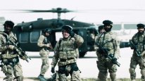 кадри з фільму Монстри 2. Темний континент