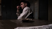 кадри з фільму Гаррі Гафт: Той, хто вижив
