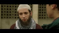 кадри з фільму Шукайте жінку
